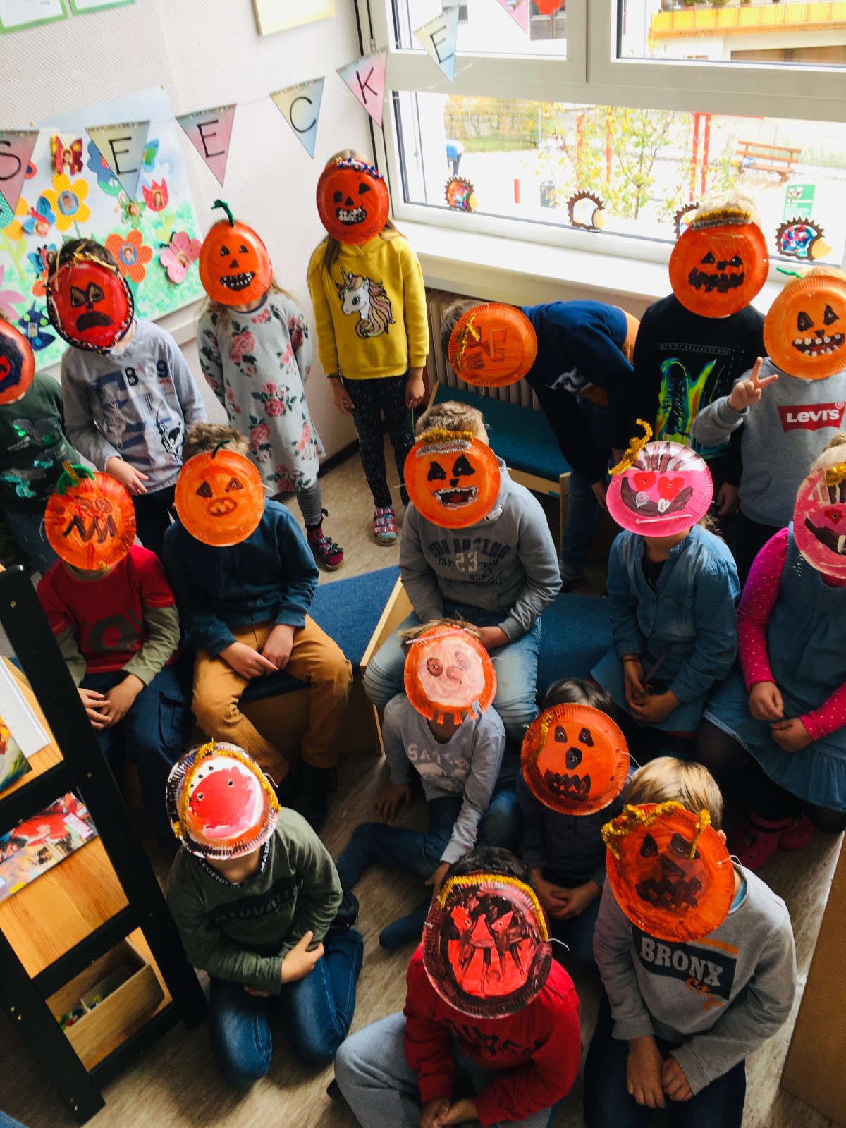 20.10.2020: Gruselige Masken zu Halloween